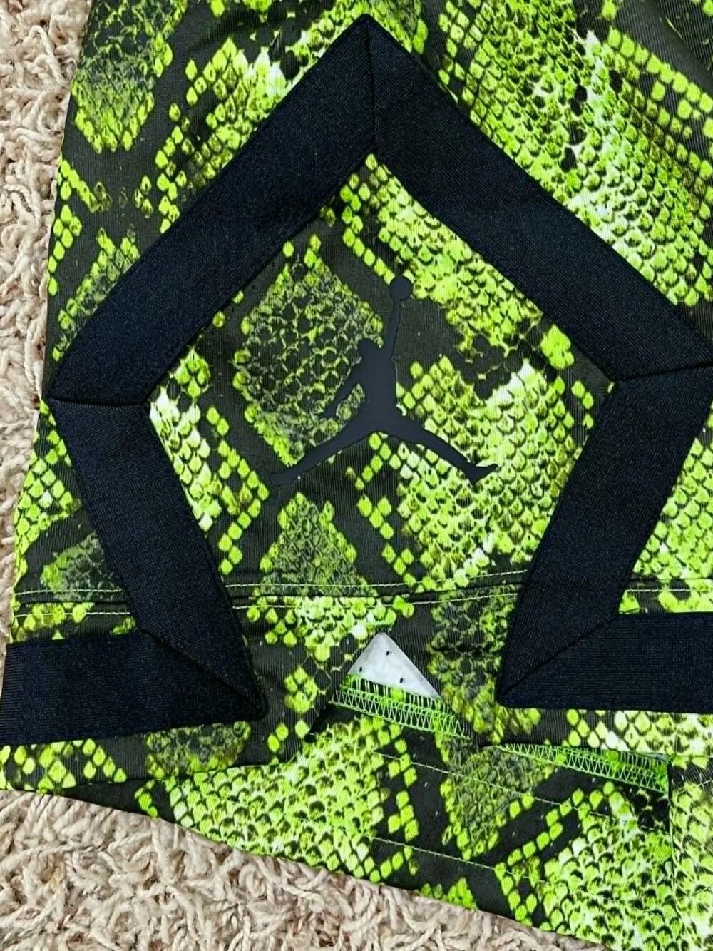 Jordan Sport Men's Dri-FIT Mesh Diamond Shorts Electric Green HF9907-358, Size L